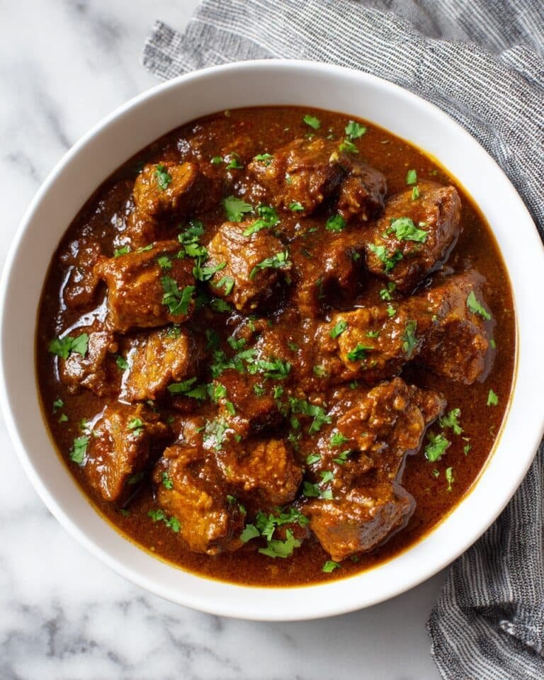 Keto Beef Curry with Coconut Milk and Cauliflower Rice Recipe